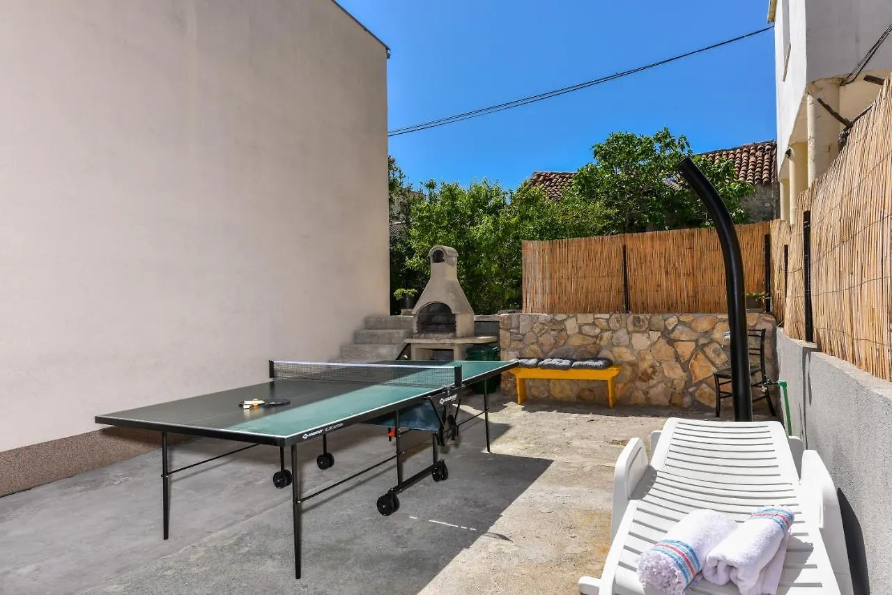 Ferienhaus Apartment Loro With Jacuzzi Posedarje Kroatien